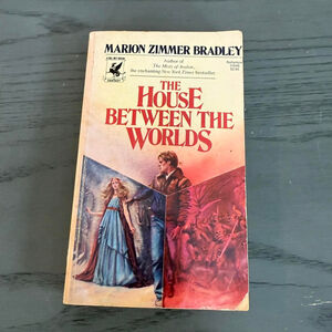 The House Between The Worlds by Marion Zimmer Bradley paperback book
